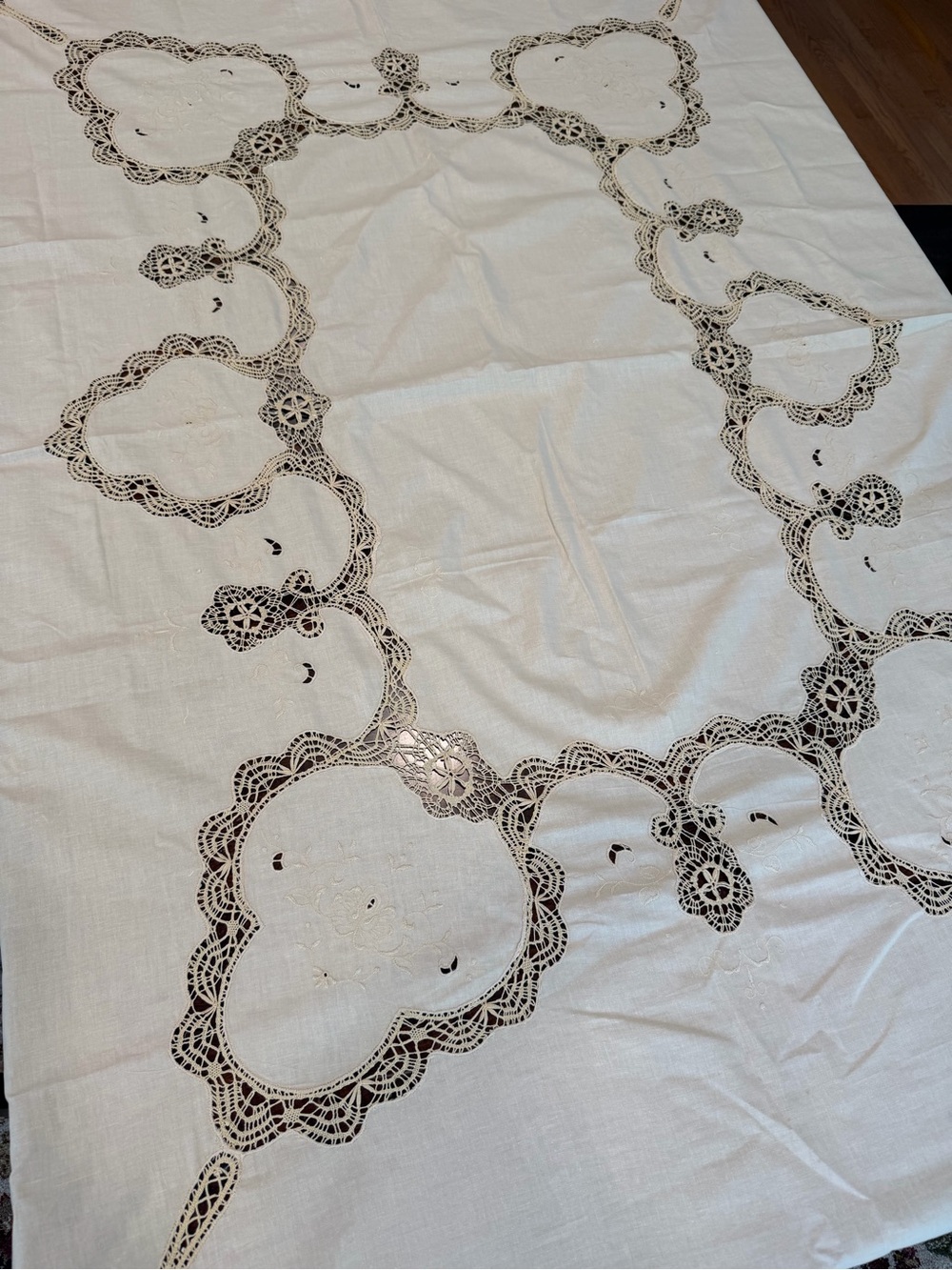 Vintage cotton linen cutwork battenburg lace formal tablecloth 84”x66” Victorian
